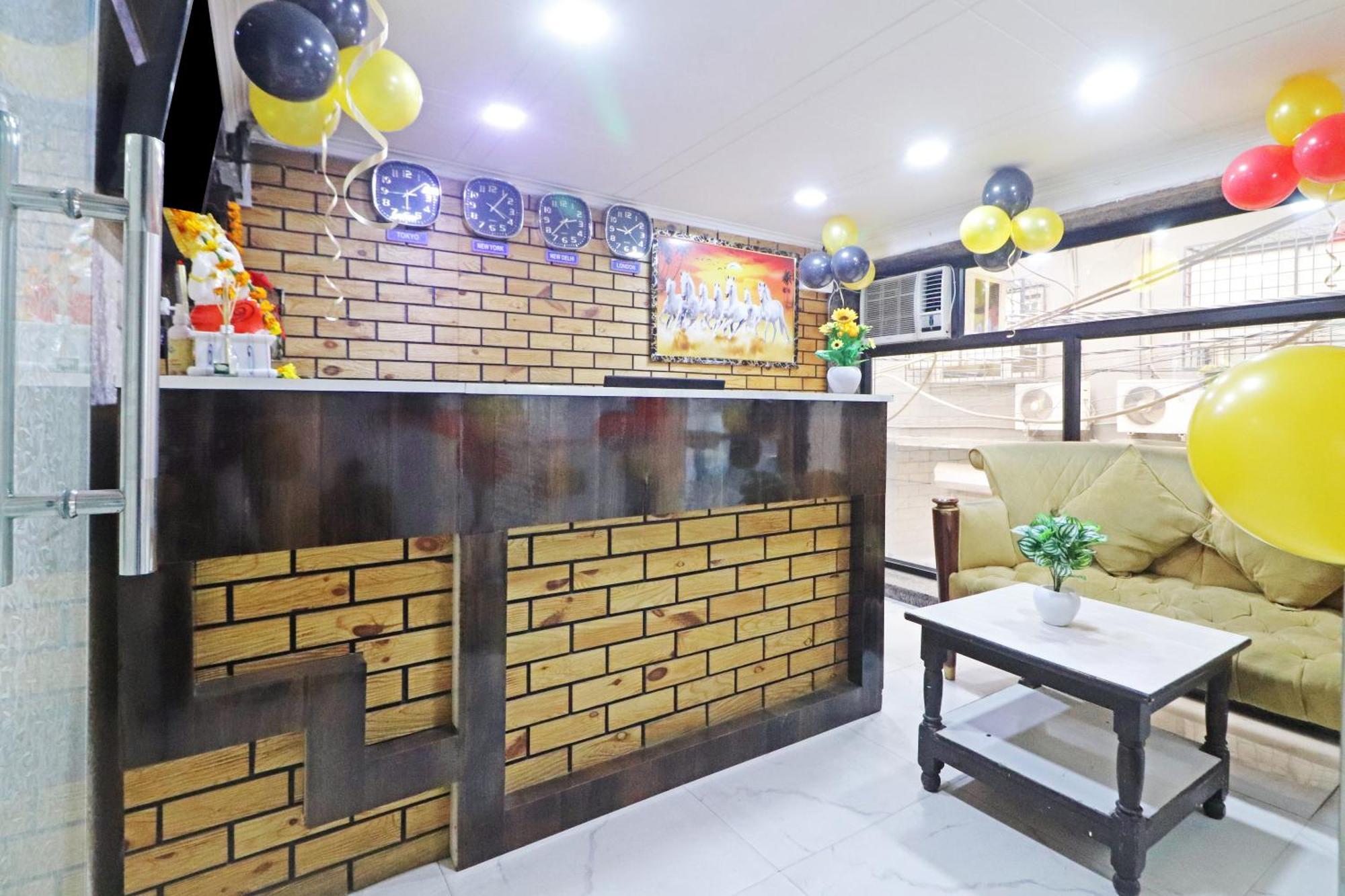 Hotel Clink New Delhi Airport Экстерьер фото